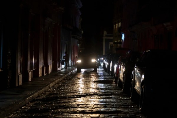 Shedding light: House Democrat urges brightness standards for ‘absurdly bright’ headlights