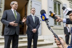 De minimis tariffs of low-value packages reduced to 54% after US-China talks
