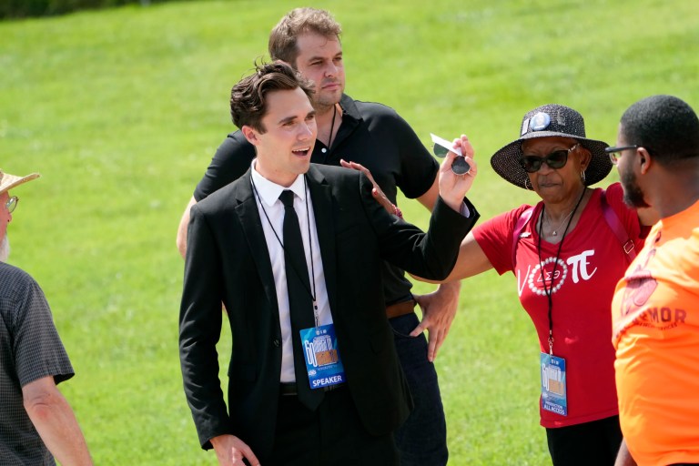 DNC removing David Hogg is out of ‘Soviet playbook’: Joe Concha