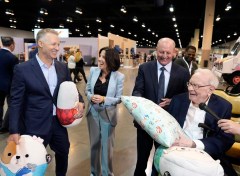 Warren Buffett will step down as CEO of Berkshire Hathaway after 60 years