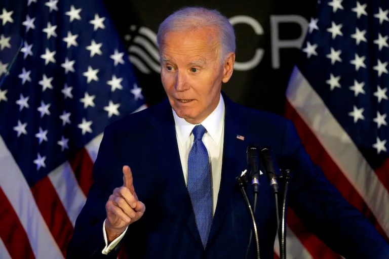 Biden dumps on Trump’s approach to Ukraine in war against Russia: ‘Beneath America’ Former President Joe Biden speaks at the Advocates, Counselors, and Representatives for the Disabled conference in Chicago, Tuesday, April 15, 2025.