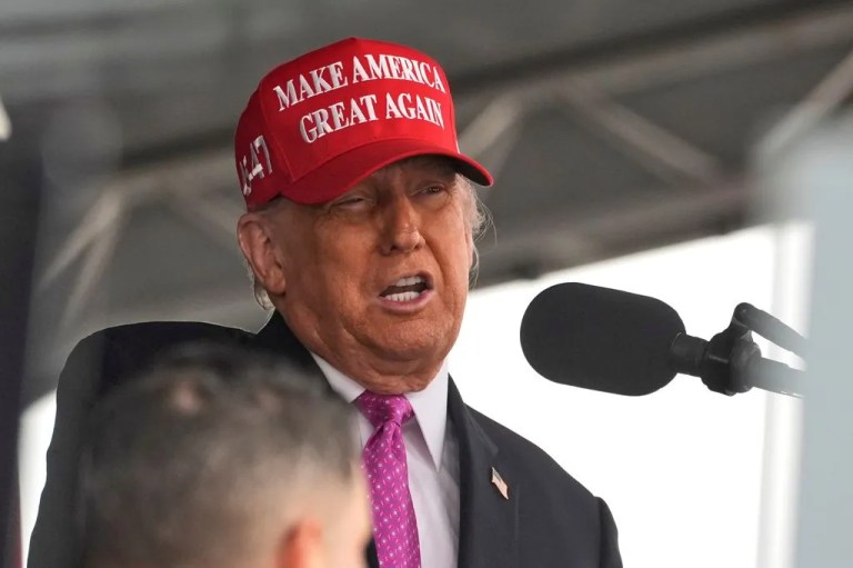 Top lawyers leaving Paul Weiss months after firm struck deal with Trump