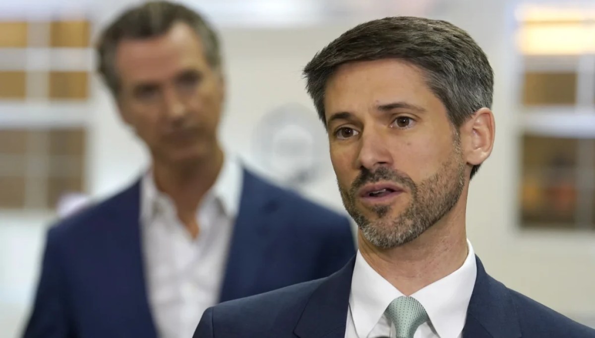 San Jose mayor jumps into crowded California governor’s race in a move that could help GOP