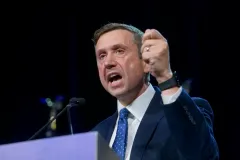Democrats huddle in Minnesota as party faces money and voter woes