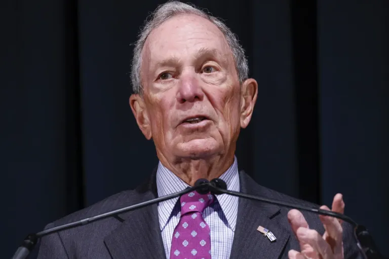 FILE - Michael Bloomberg announces his organization, Bloomberg Philanthropies, will give $600 million to the endowments of the four historically Black medical schools at the National Medical Association convention, Tuesday Aug. 6, 2024, in New York (AP Photo/Kena Betancur, File)
