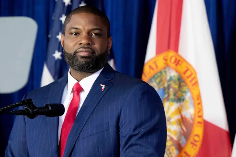 Donalds rips Democratic rival in Florida governor race with release of new ad: ‘Jolly has lost his mind’