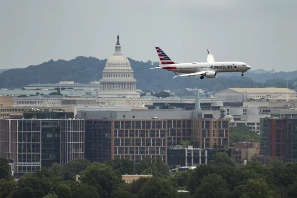 American Airlines cuts profit prediction amid high fuel prices, following industry trend