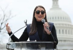 Rep. Sara Jacobs mocked for wining and dining solidarity post in wake of ICE raids