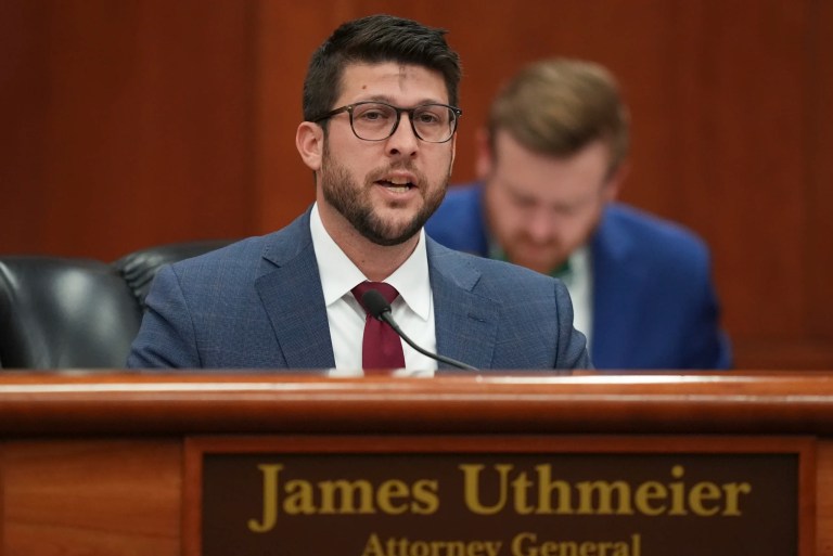 Florida AG says enforcing policy is ‘not the role’ of judges in immigrant arrests