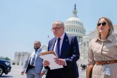 Schumer gets 2028 warning with Mamdani New York upset