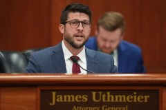 Judge holds Florida Attorney General James Uthmeier in contempt over immigration law guidance
