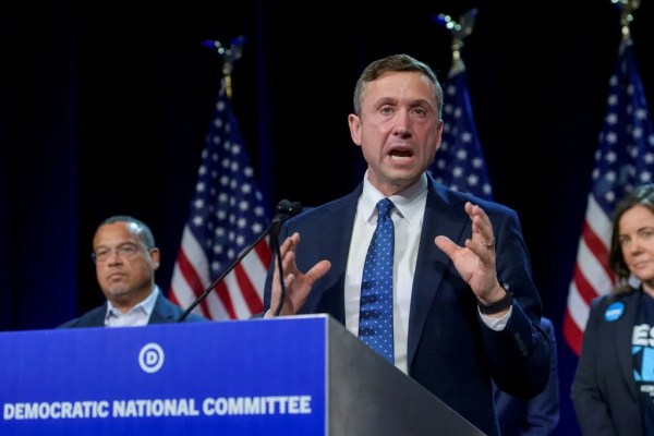 Mired in infighting, with Trump full speed ahead, Democrats can’t find their way