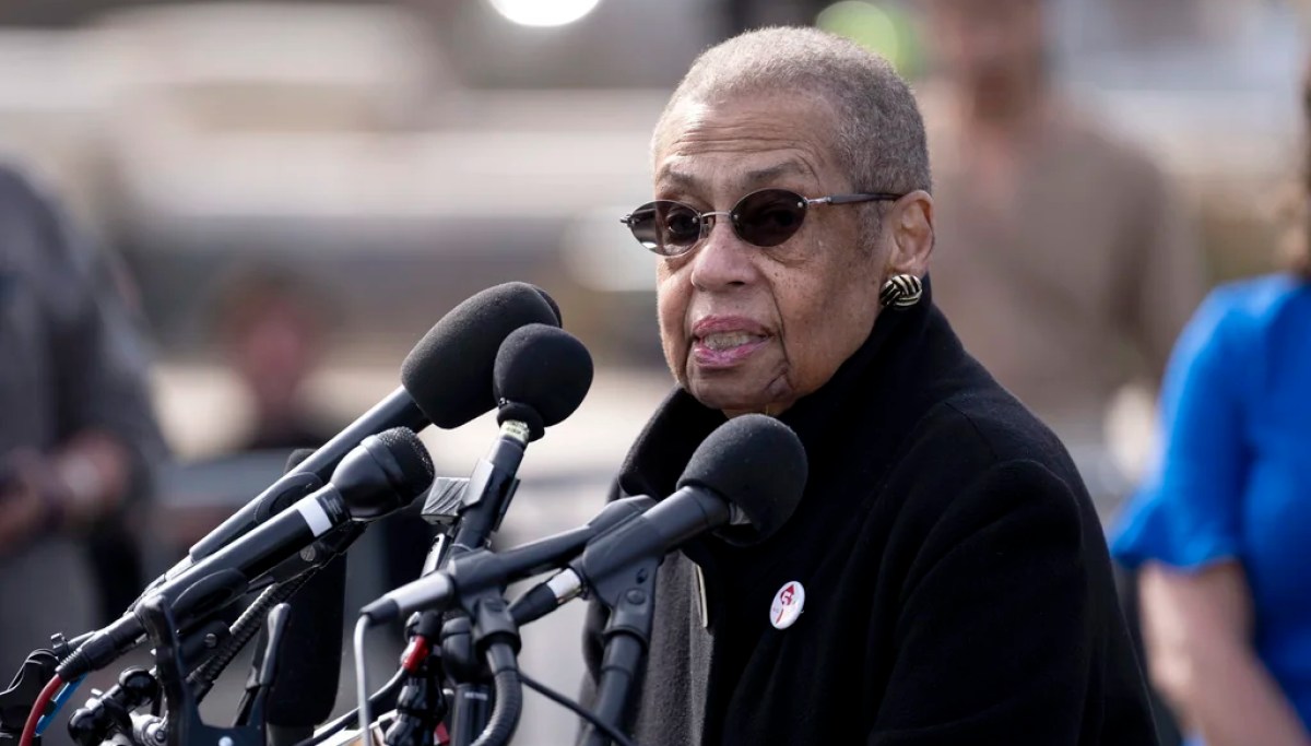 Eleanor Holmes Norton says it's time to 'lift up' next generation