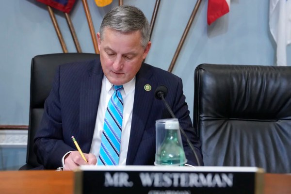 New bipartisan bill aimed at red tape crimping energy and infrastructure projects