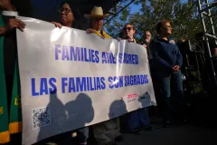 Effort to end freebies for illegal immigrants gets a big thumbs up