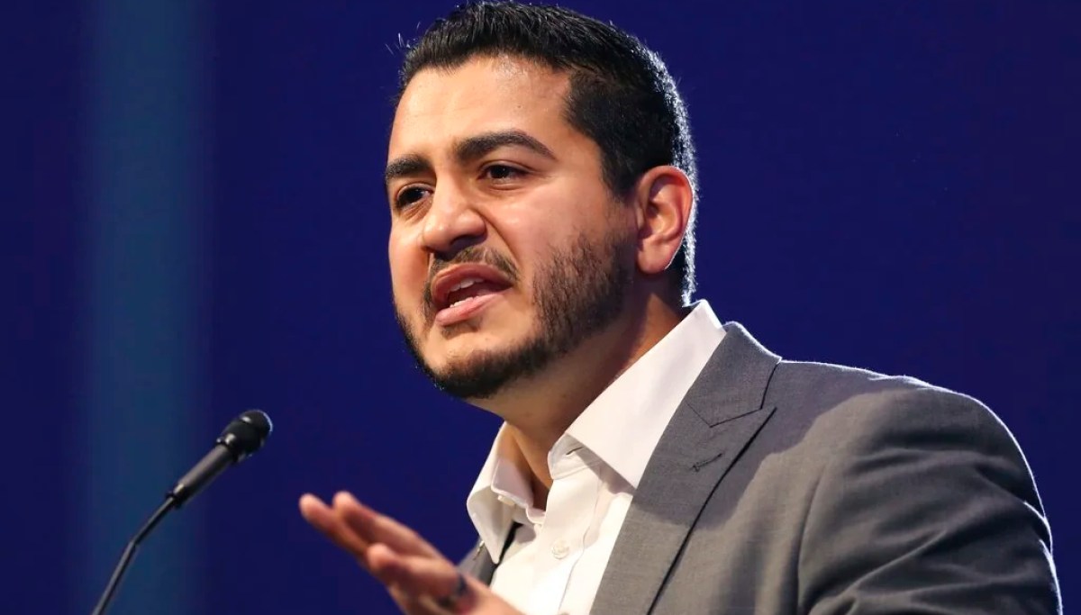 Why is it a 'risk' for Democrats to condemn Islamic terrorism?