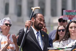 Trump says he’ll miss Al Green’s State of the Union antics after primary loss