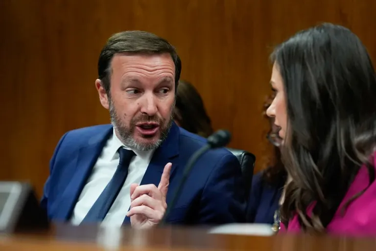 Democrats gear up for shutdown brawl with GOP: ‘They stabbed us in the back’