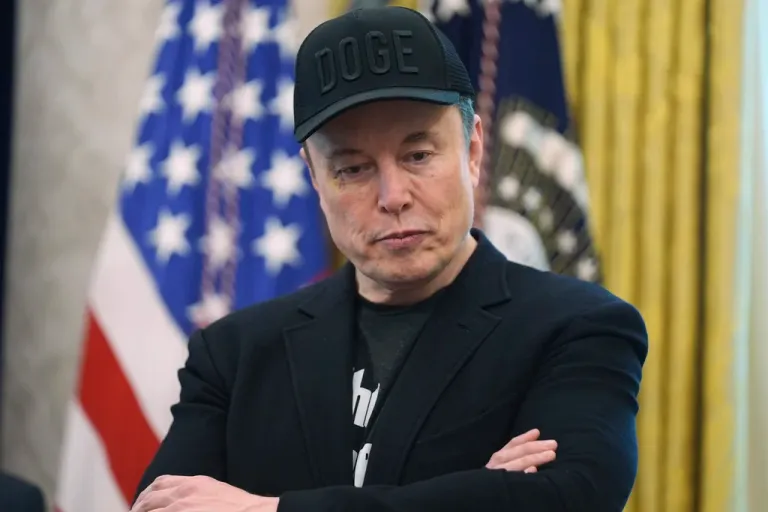 Tesla offers Elon Musk up to $1 trillion pay package