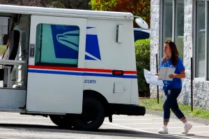 USPS suspends payments to pensions in cost-savings reform effort
