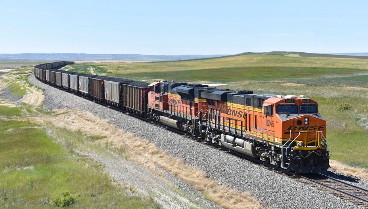 Honoring America by building the next generation of freight rail