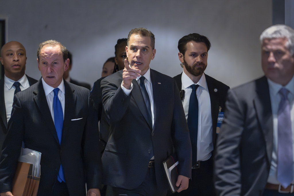 NextImg:Hunter Biden wants arrest warrant for Overstock CEO in defamation case