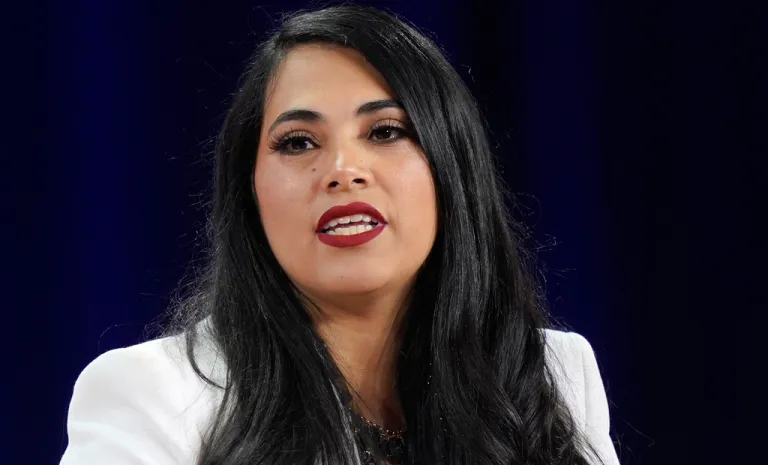 Mayra Flores ditches Cuellar to run against Gonzalez after Texas redistricting boosts odds