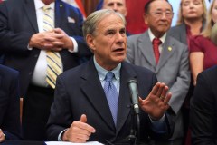 Abbott signs new Texas congressional map into law despite Democratic resistance