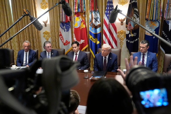 WATCH LIVE: Trump holds cabinet meeting with Noem WATCH LIVE: Trump holds cabinet meeting with Noem