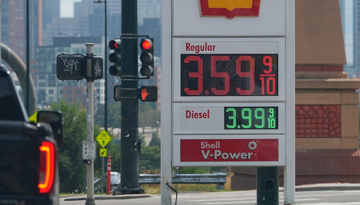 Labor Day gas prices expected to be lowest in years