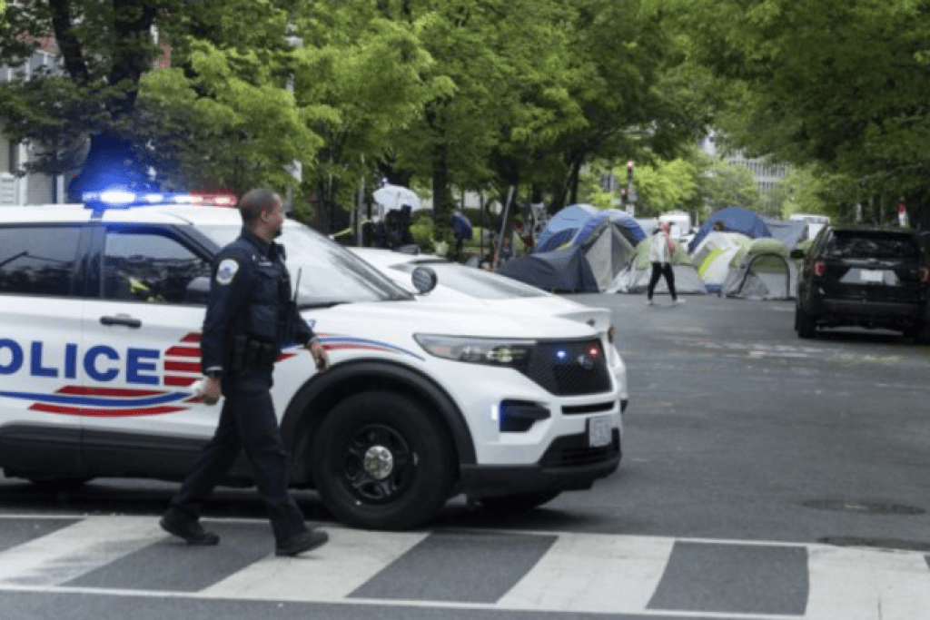 NextImg:Trump's DC police takeover: What the crime stats show