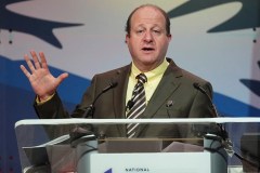 Polis calls on U.S. Treasury to extend free tax filing service
