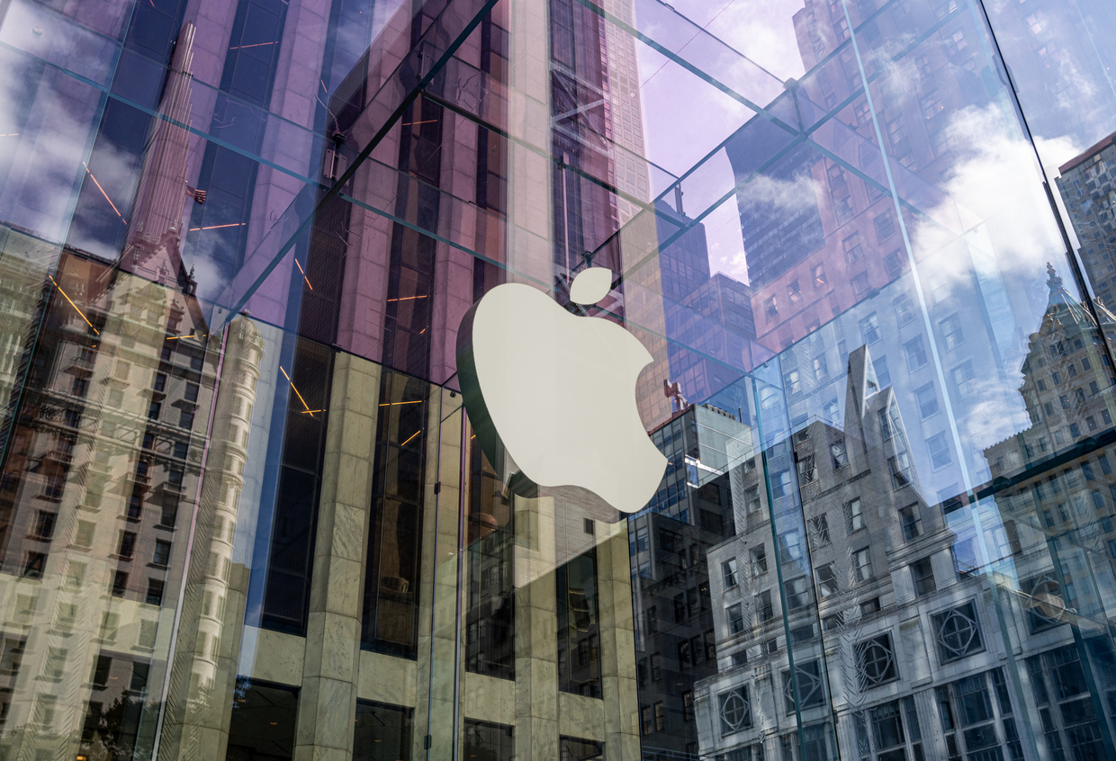 Apple reaches $250 million settlement with customers over AI capabilities