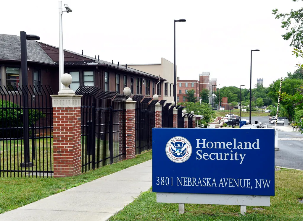 NextImg:Immigration agency moves to hire armed 'special agents' who can make arrests under new rule