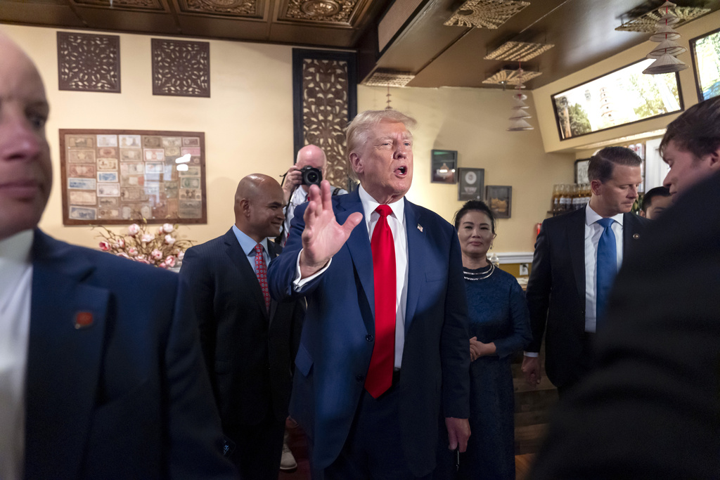 NextImg:Trump's new tax cuts are a boon to small businesses