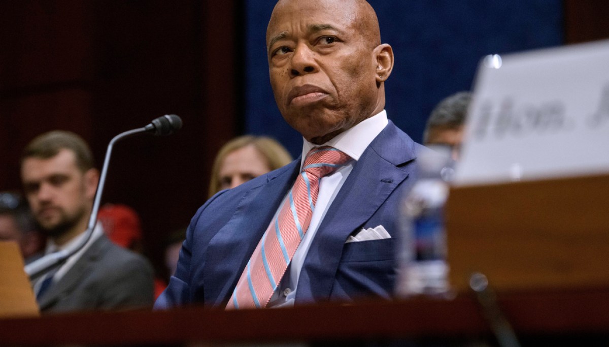 Eric Adams slammed for ‘pulling the rug’ on new NYC crypto coin, costing investors millions
