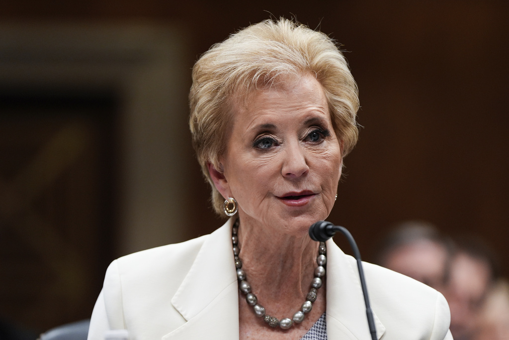 NextImg:NYC schools to lose millions in funds after missing Title IX deadline
