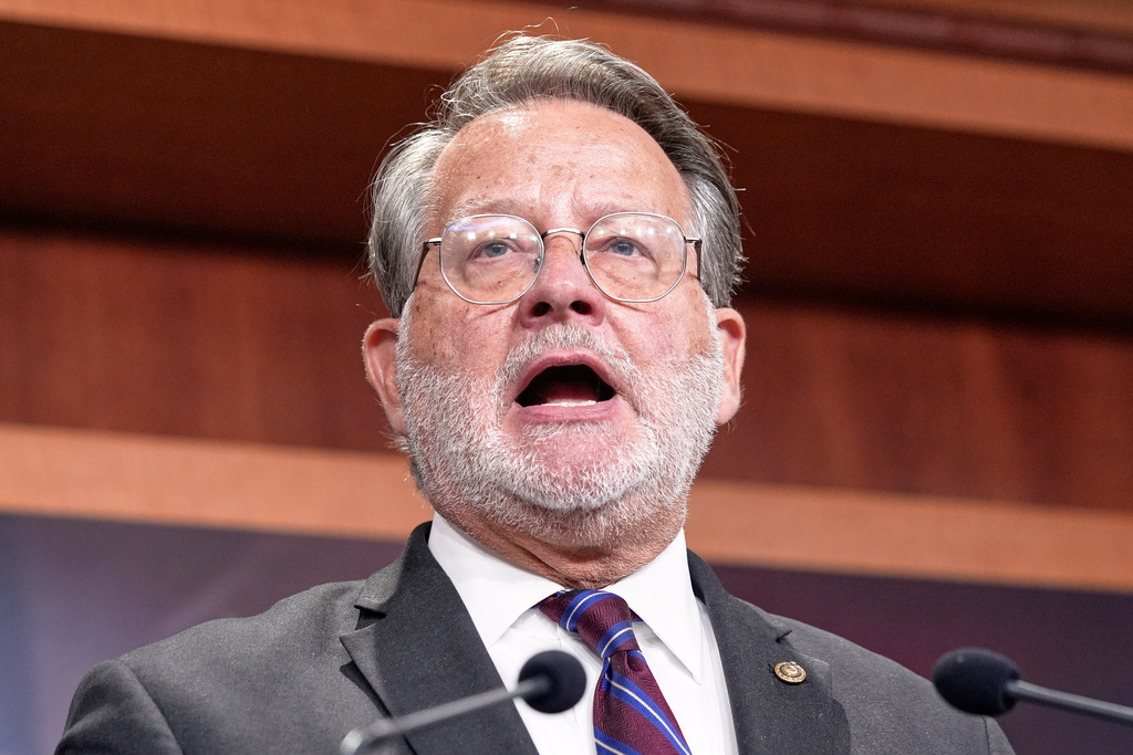 NextImg:Senate Democrats demand DOJ release files on Homan probe