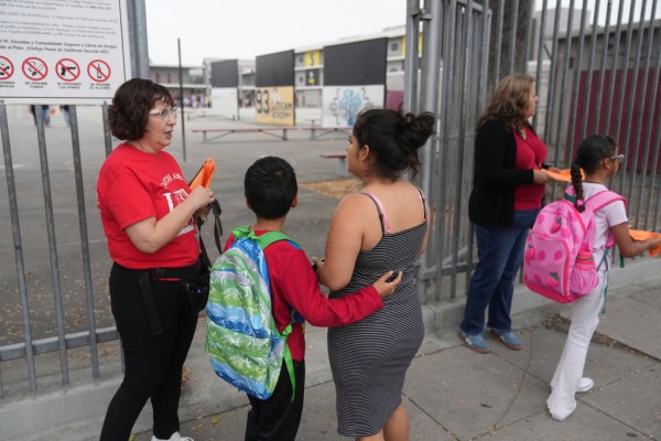 Parents would have to be notified of immigration agents at schools under California bill