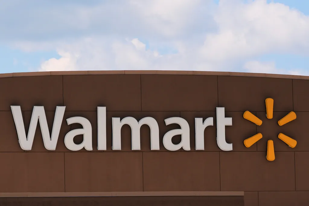 NextImg:World's largest retailer struggles to keep costs down as tariffs hit
