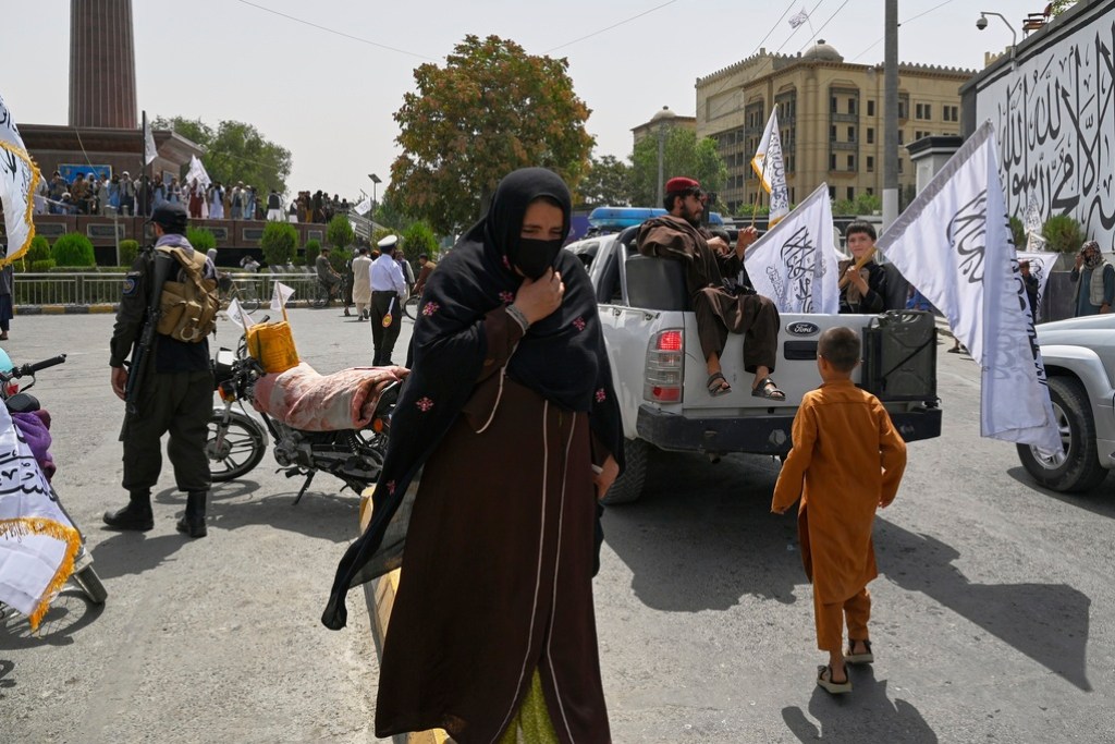 NextImg:Taliban forces 'internet blackout' in Afghanistan over 'immorality'