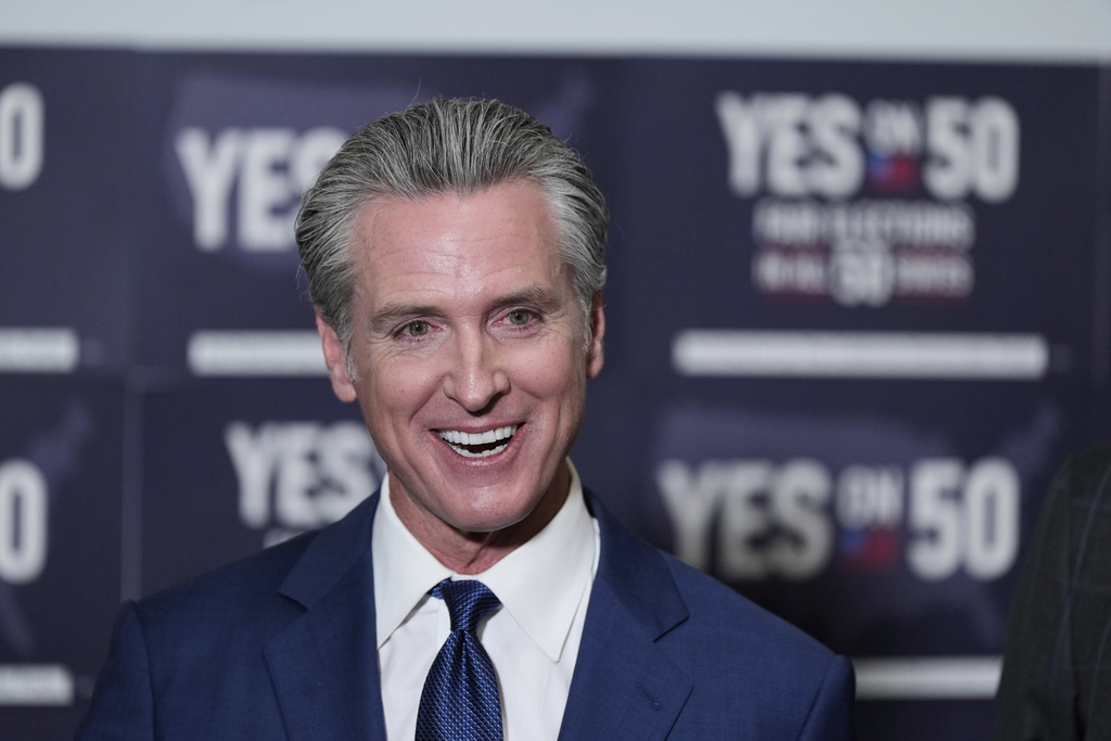 NextImg:Half of California voters back Newsom's redistricting proposal