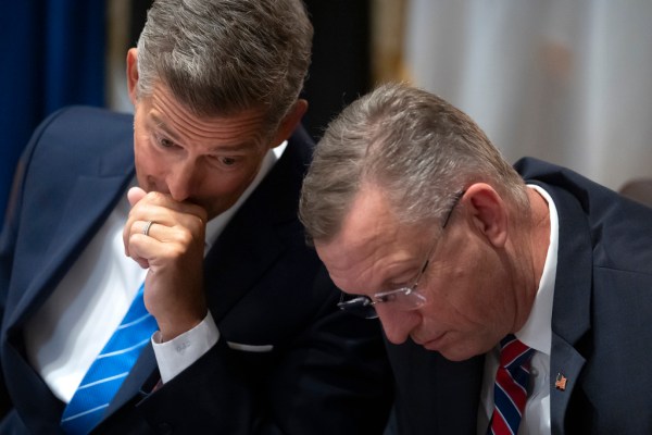 Duffy threatens Minnesota’s CDL program over weak compliance