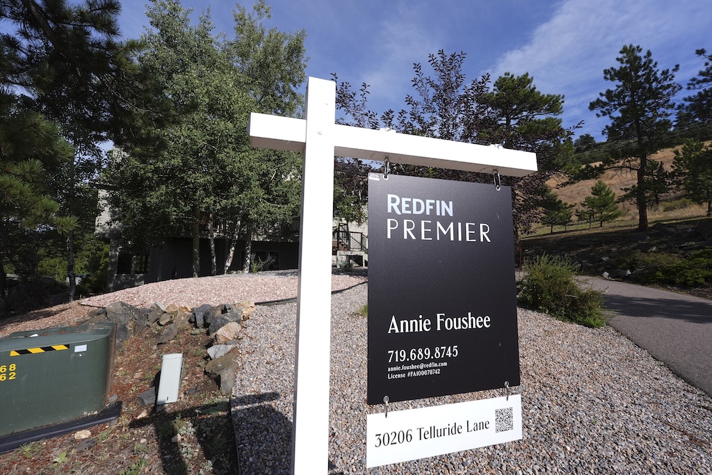 NextImg:Fed rate cuts could bring housing relief sought by Trump