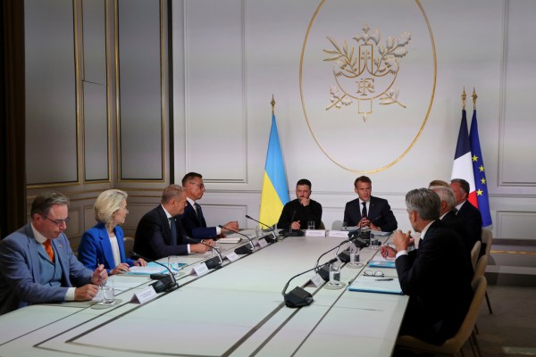 Europe pledges troops for Ukraine security guarantee, admits it needs a Trump backstop