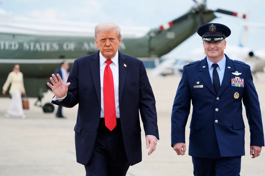 NextImg:Trump says he's ready to implement second phase of sanctions against Russia