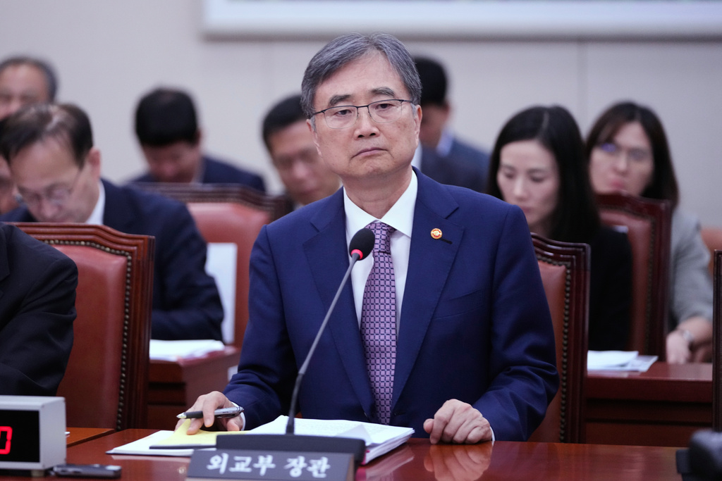 NextImg:South Korea says Trump offered to let detainees train Americans