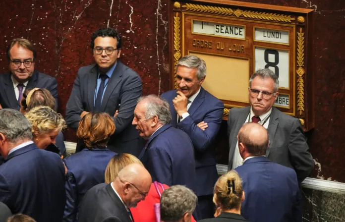 France’s prime minister loses confidence vote, toppling government