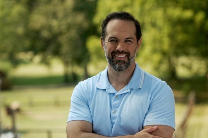 Former Secret Service agent and ex-CIA officer launch Democratic bids for McConnell’s Senate seat