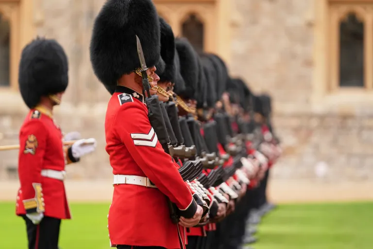 Guards stand in line at Windsor Castle.